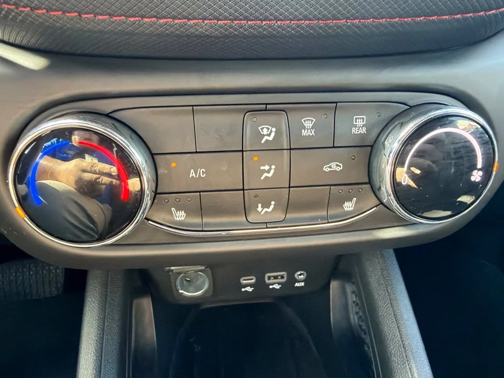 Used 2023 Crimson Chevrolet RS image 20