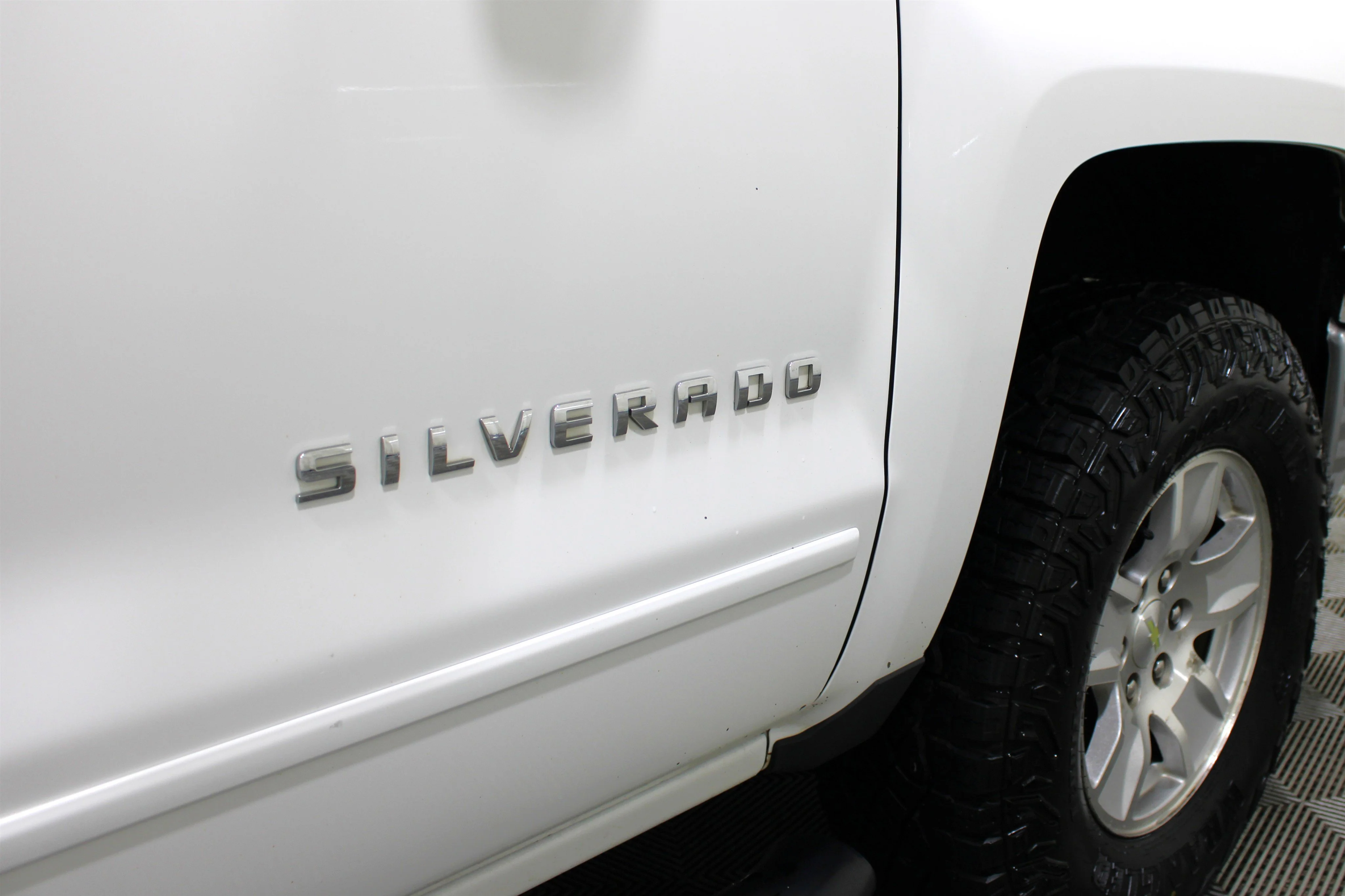 2015 Chevrolet Silverado 1500 LT - Photo 23