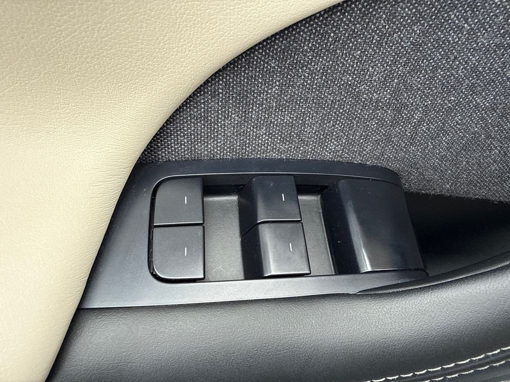 Used 2021 Black Tesla Plaid image 23