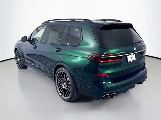 Used 2026 Green BMW ALPINA XB7 image 5