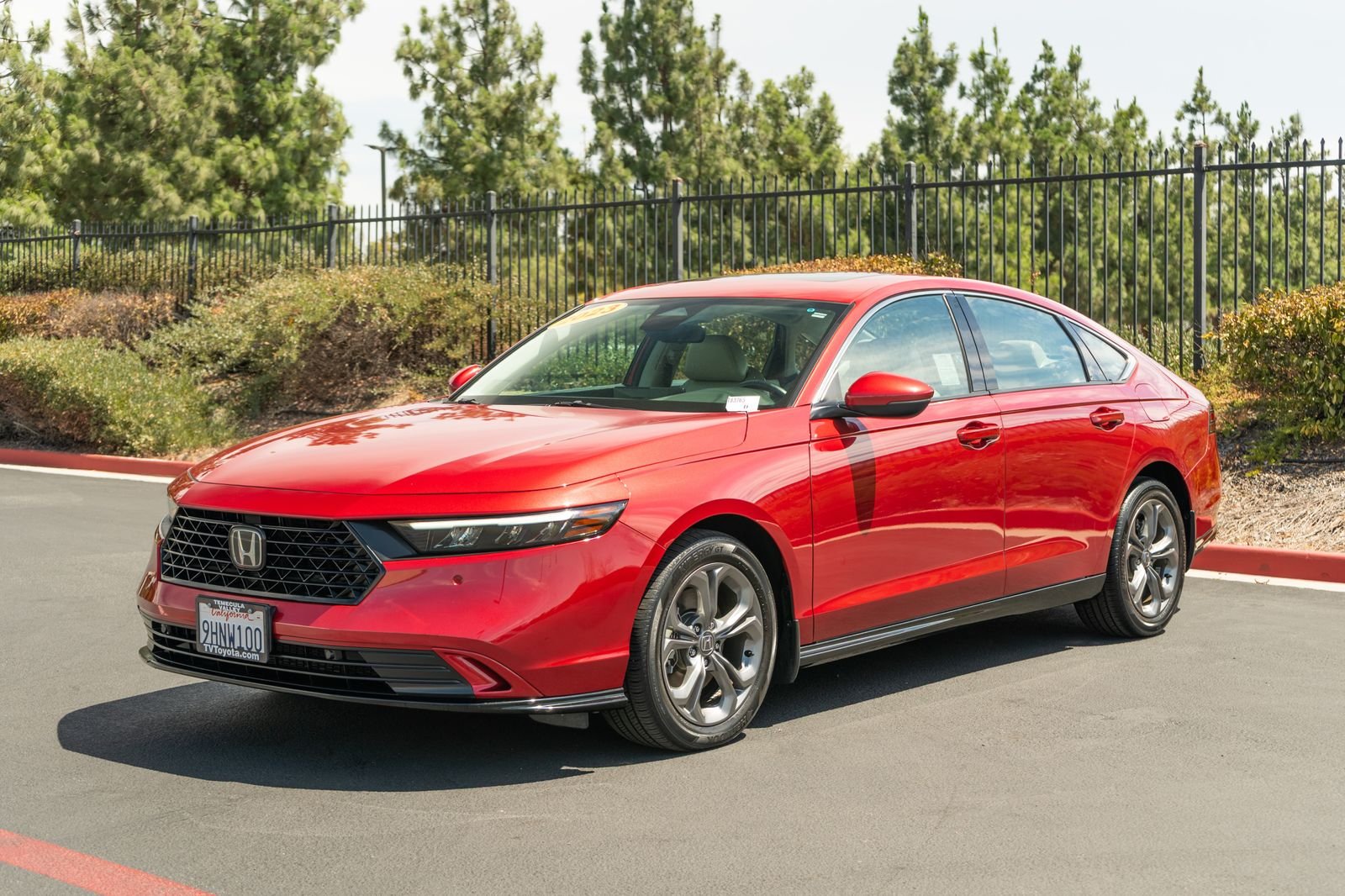 Used 2023 Radiant Red Metallic Honda EX-L image 5