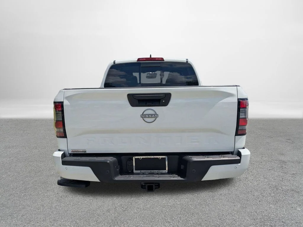 New 2026 White Nissan SV image 4
