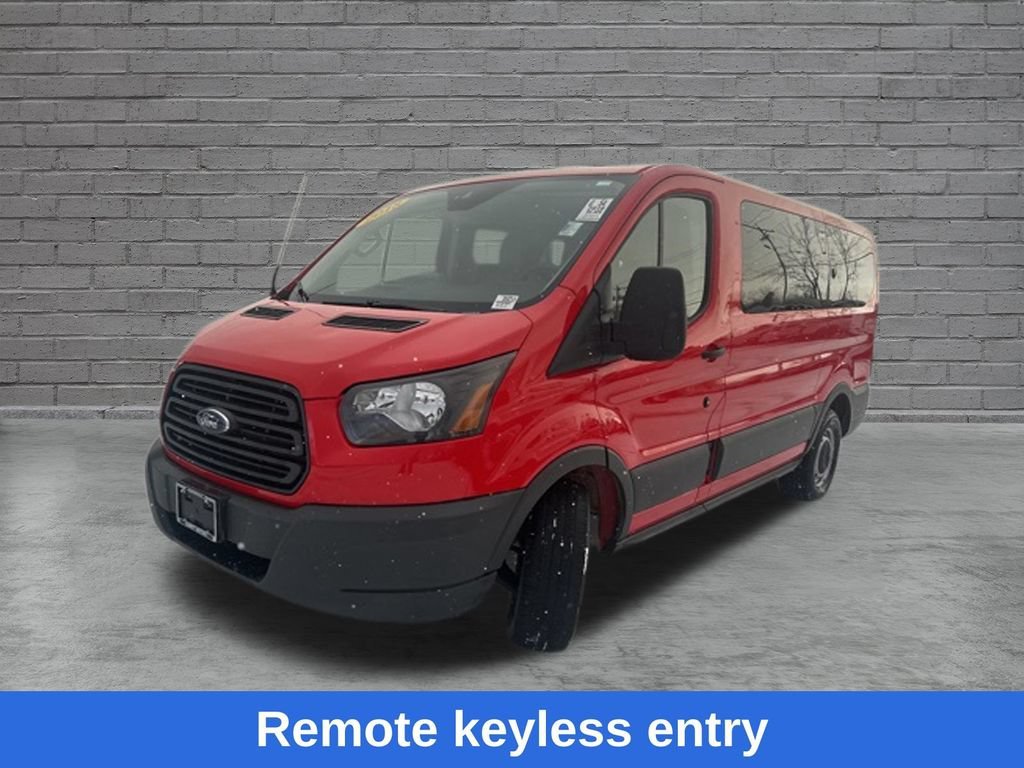 Used 2018  Ford XL image 5
