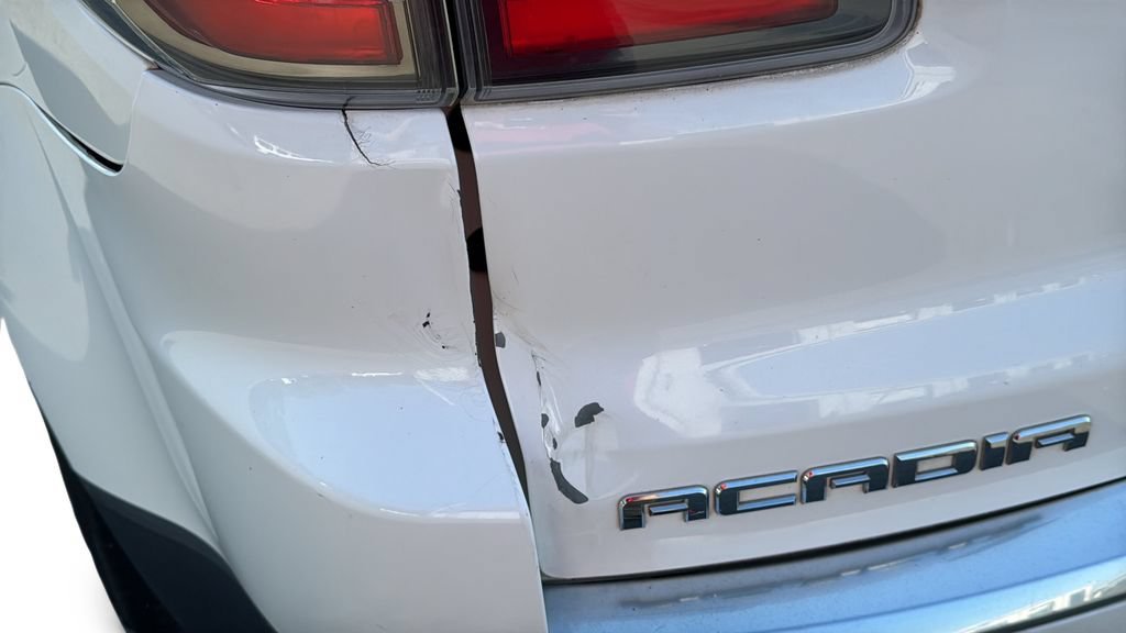 Used 2014 Summit White GMC SLE image 13