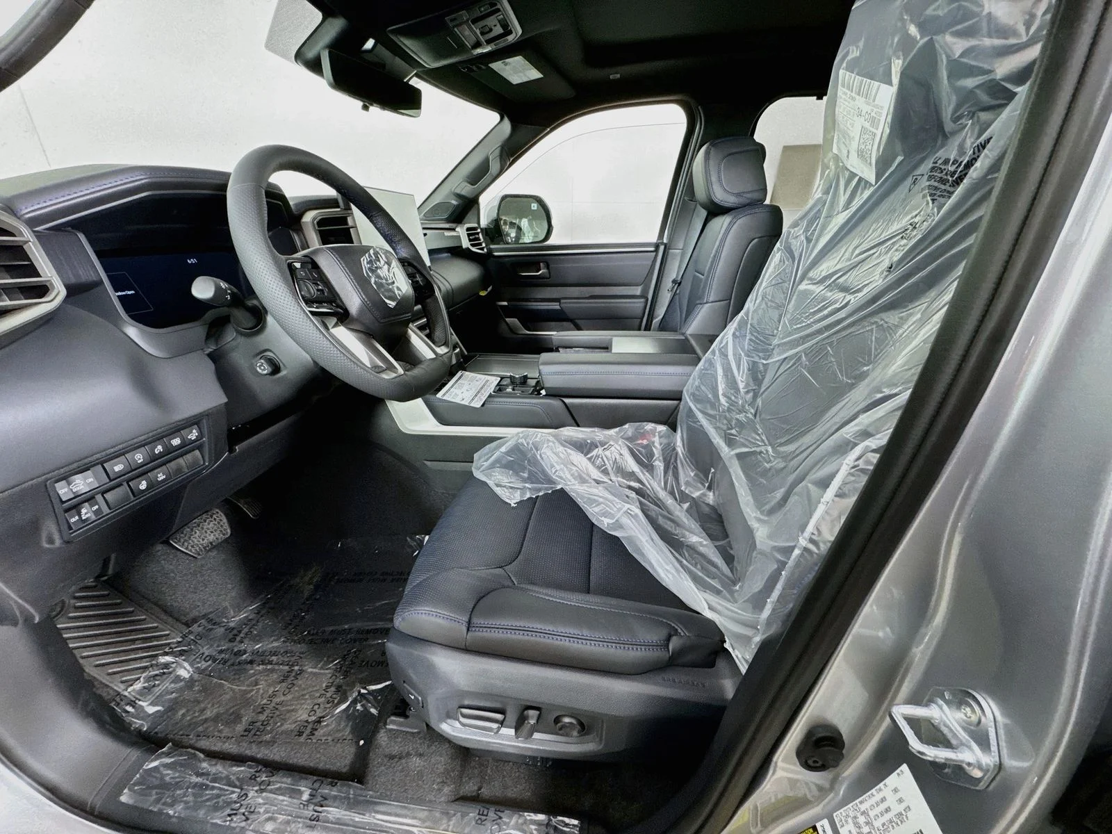2026 Toyota Tundra Platinum - Photo 11