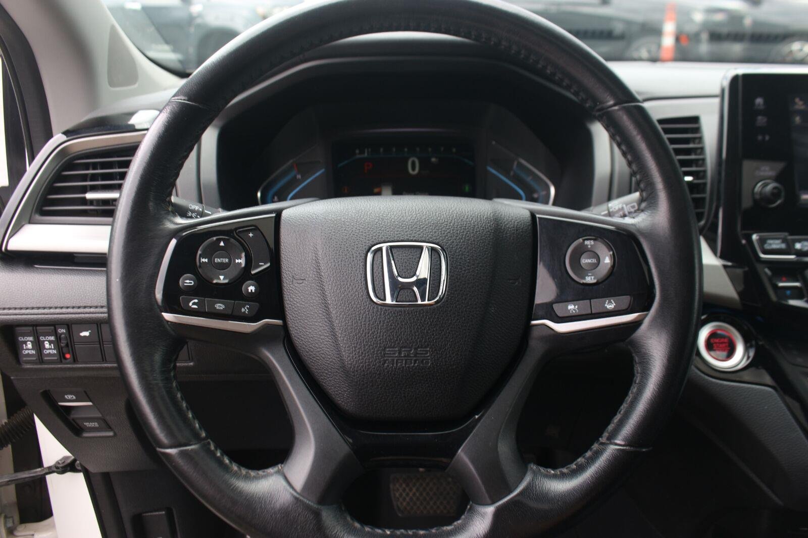 Used 2021 Platinum White Pearl Honda Touring image 19