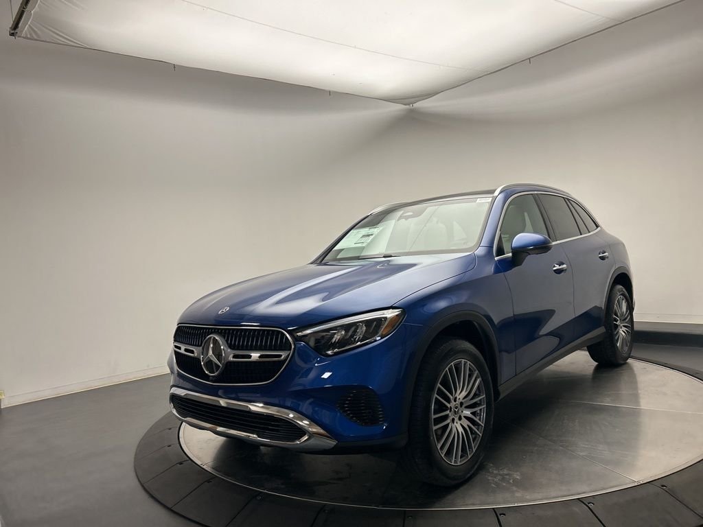 Used 2026 Starling Blue Metallic Mercedes-Benz GLC 300 image 3