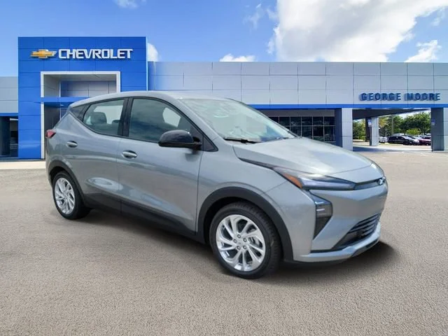 2027 Chevrolet Bolt EV LT Auto's photo