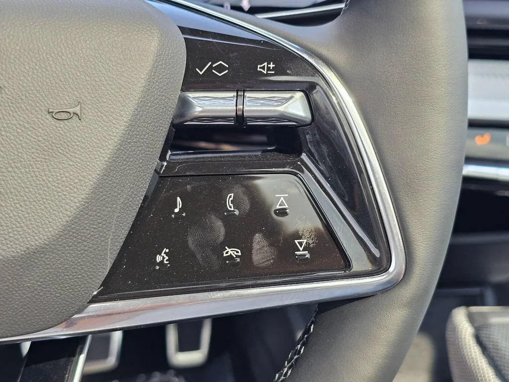 2026 Cadillac OPTIQ Sport - Photo 25