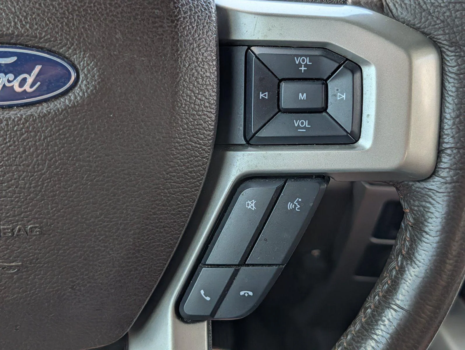 Used 2022 Star White Metallic Tri-Coat/Stone Gray Ford King Ranch image 27