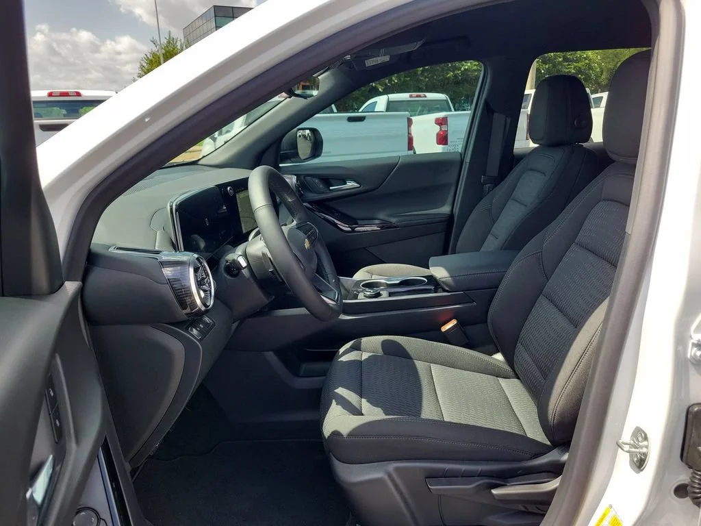 New 2026 Summit White Chevrolet LT image 11