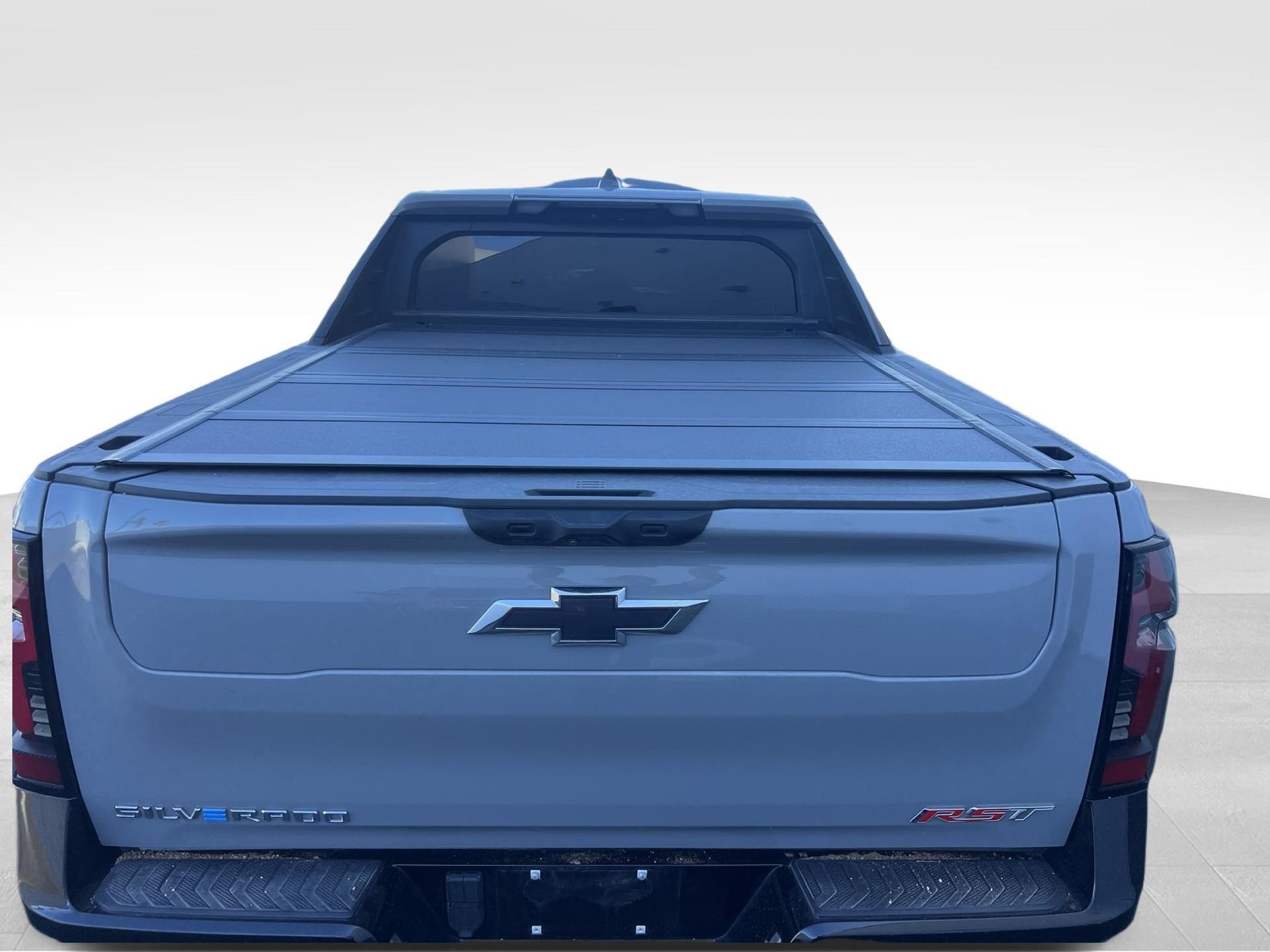Used 2025 Gray Chevrolet RST image 17