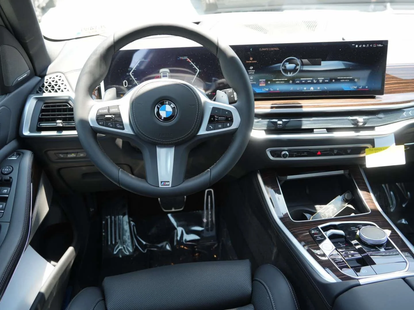 New 2026 Alpine White BMW sDrive40i image 8