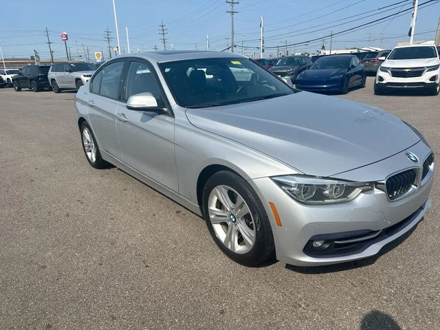 Used 2016 Silver BMW 328i xDrive image 11
