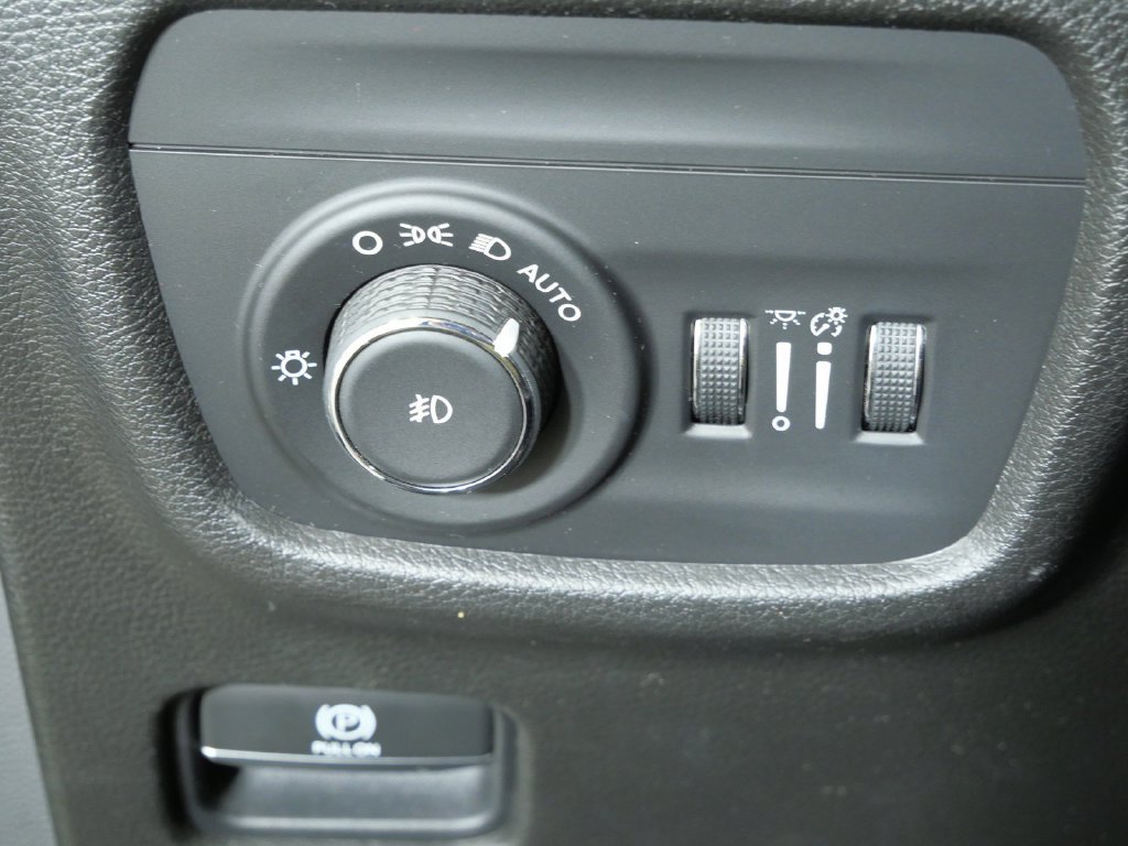 Used 2021 Black Jeep Limited image 35