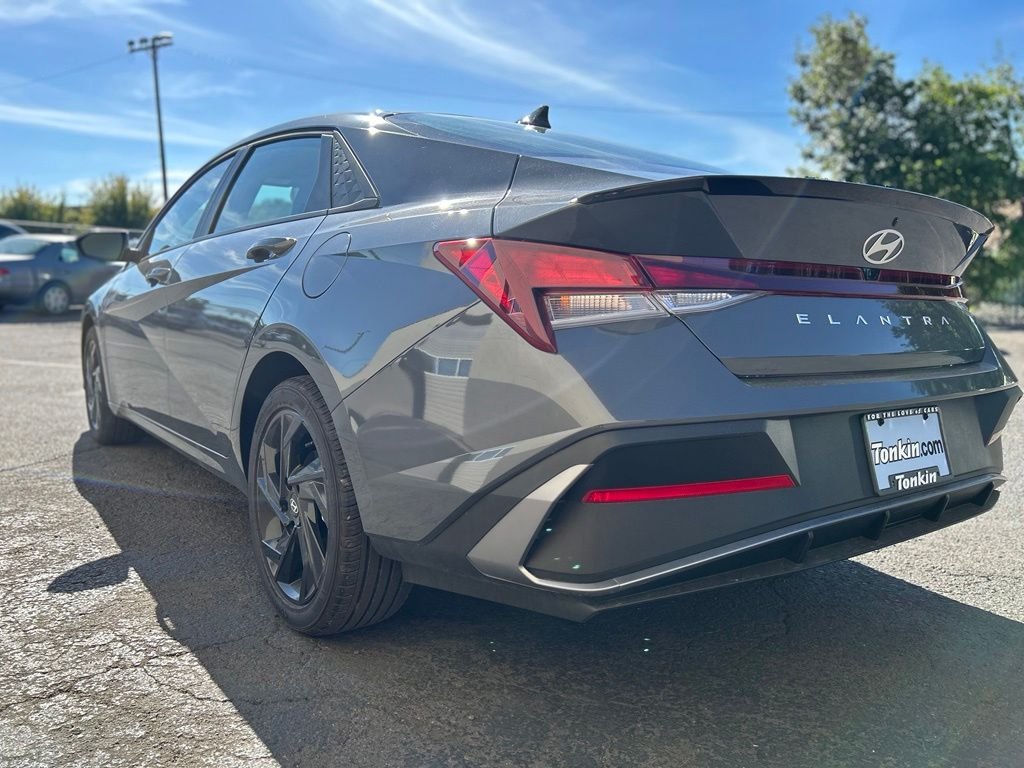 2026 Hyundai Elantra SEL Sport - Photo 9