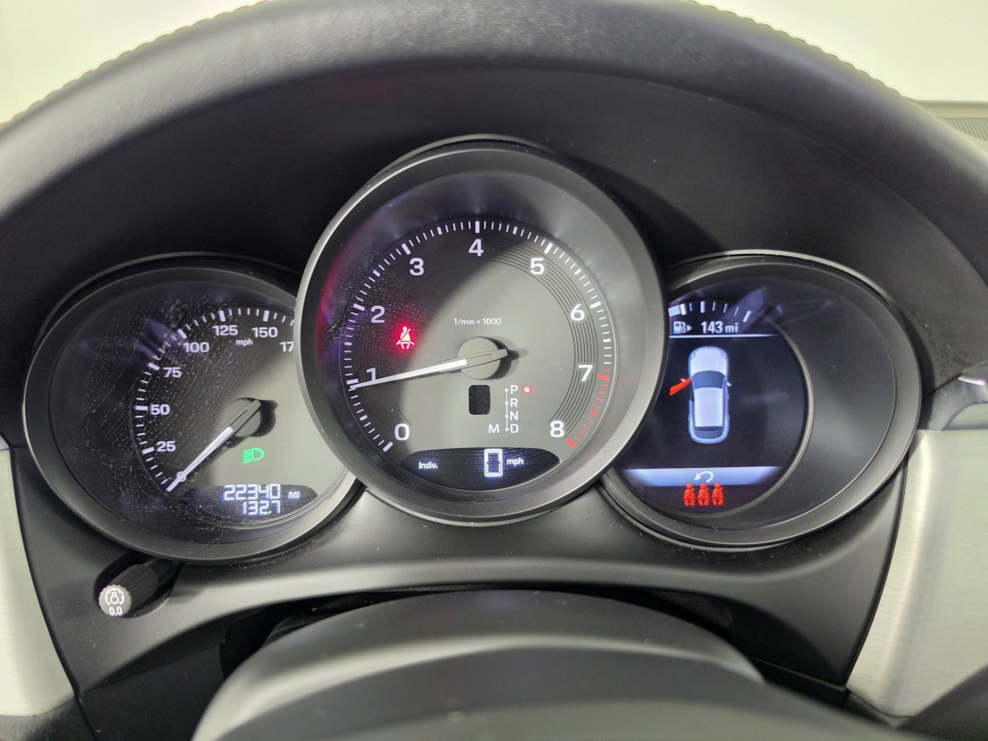 2025 Porsche Macan T - Photo 12