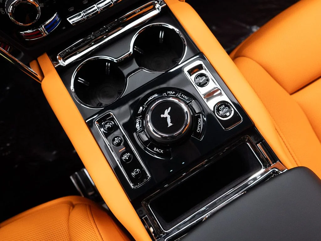 New 2026 Black Diamond Rolls-Royce  image 40