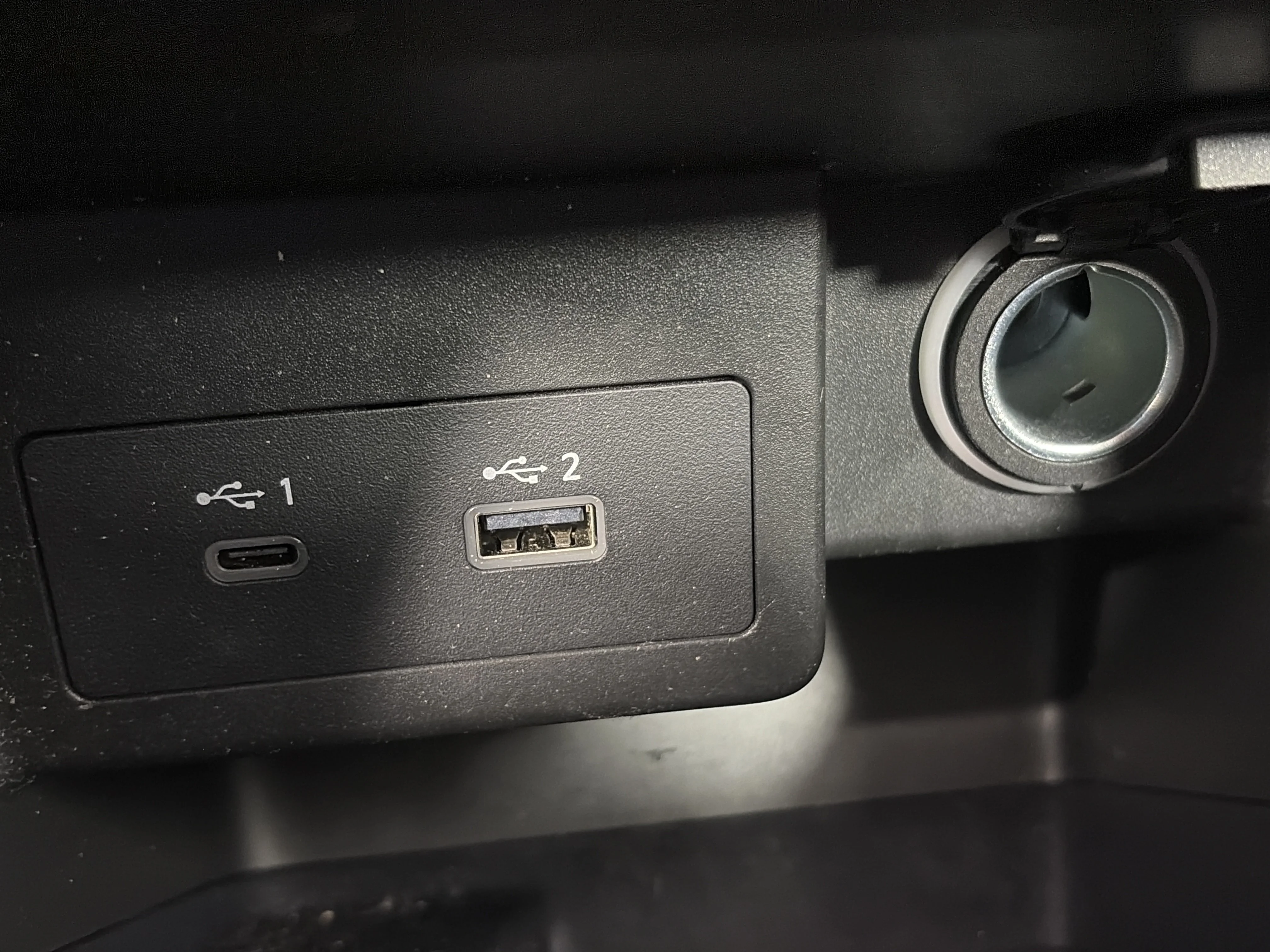 Used 2023 Gun Metallic Nissan SV image 23