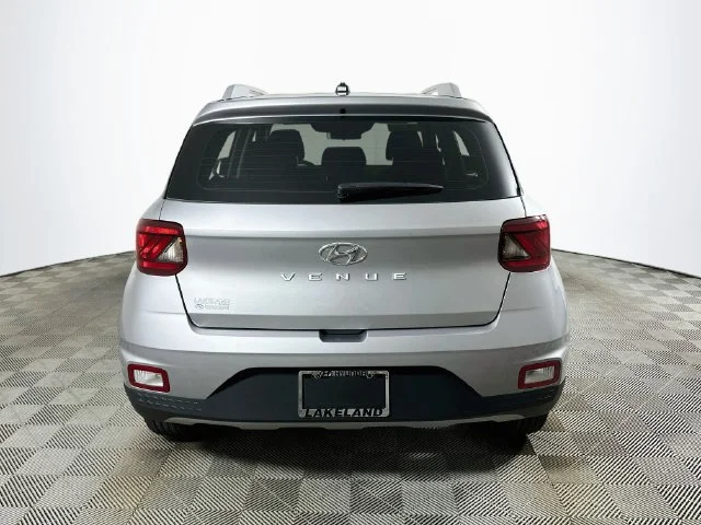 New 2026 Silver Hyundai SEL image 3