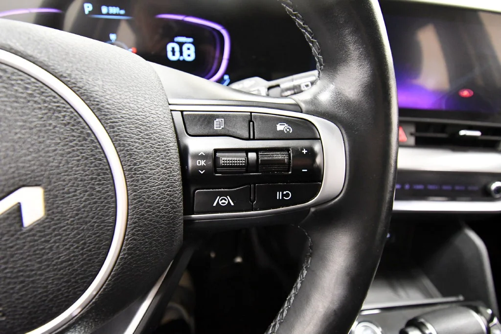 Certified Used 2023 Silver Kia EX image 21