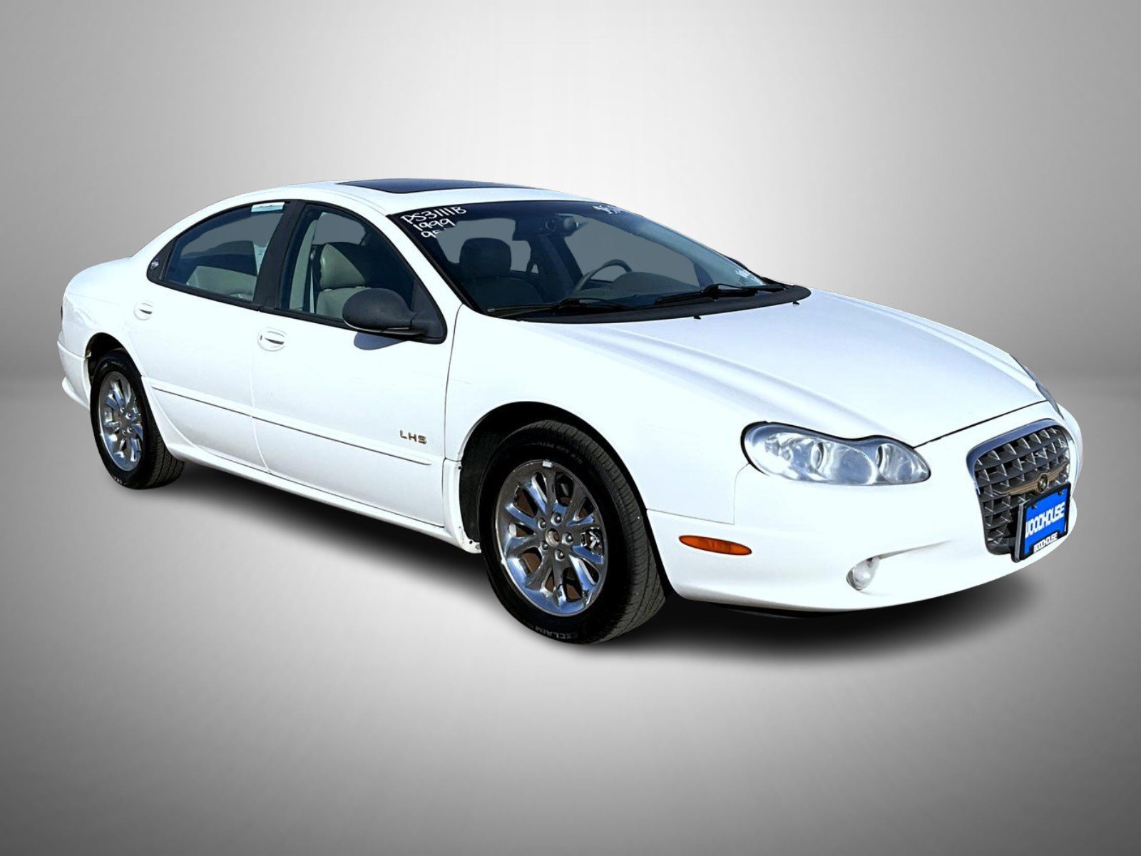 Used 1999 White Chrysler Base image 3