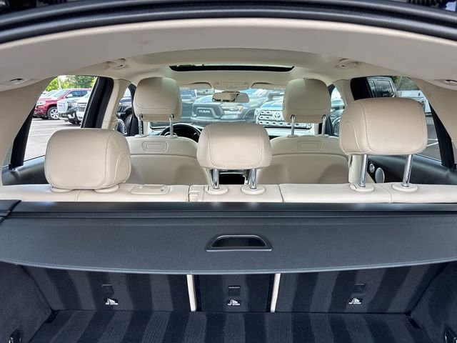 Used 2019  Mercedes-Benz GLC 300 image 32