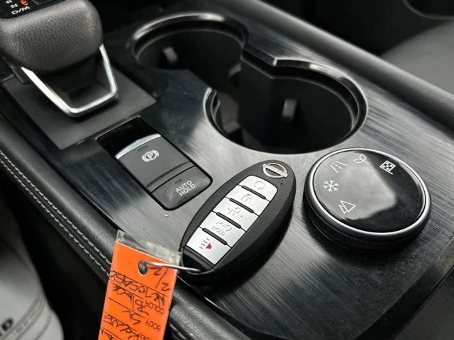 Used 2022 Black Nissan SL image 47