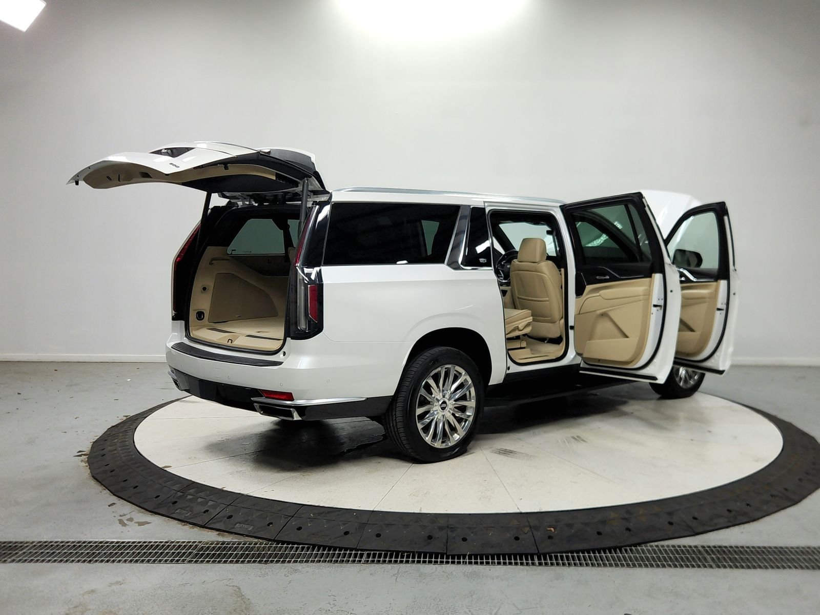 2021 Cadillac Escalade ESV Premium Luxury - Photo 16
