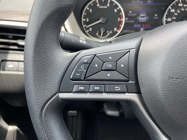 2025 Nissan Altima SV - Photo 17