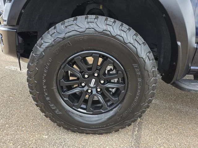 Used 2024 Blue Metallic Ford Raptor image 26