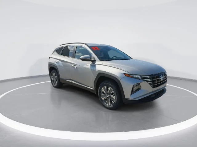 Used 2022 Silver Hyundai Blue image 2