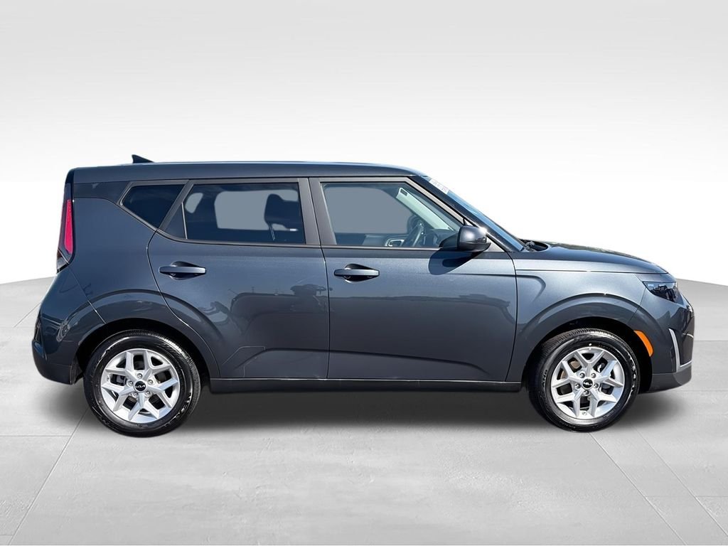 Used 2025 Gray Kia LX image 9