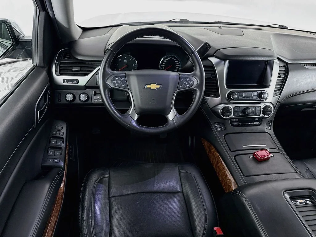 Used 2018 Silver Ice Metallic Chevrolet Premier image 24