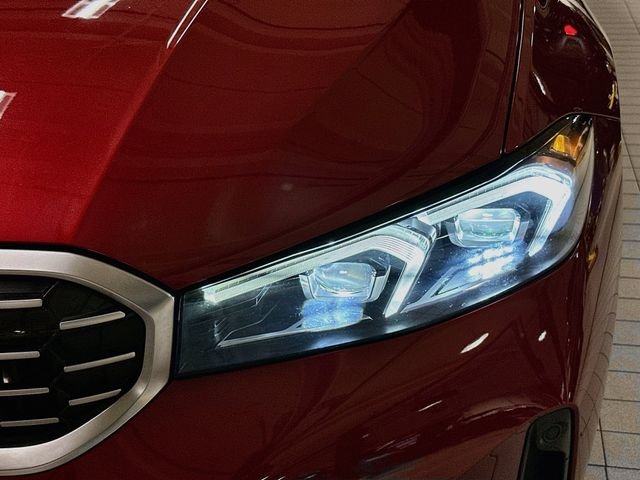 Used 2025 Red BMW M340i image 31