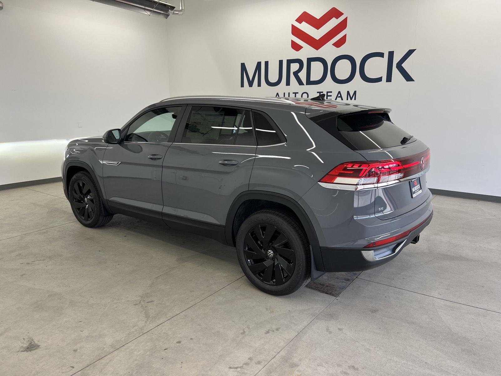New 2026 pure gray Volkswagen 2.0T SE w/Technology image 2