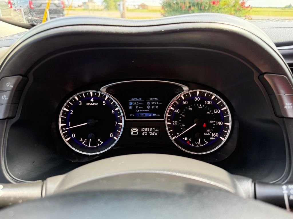 Used 2020 Blue INFINITI LUXE image 18