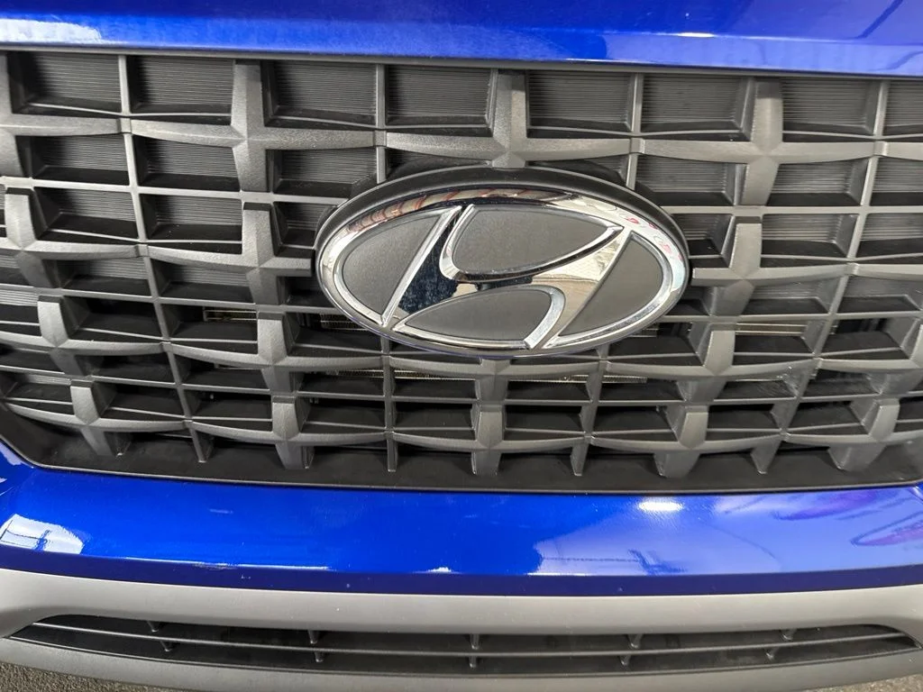 Used 2025 Blue Hyundai SE image 13