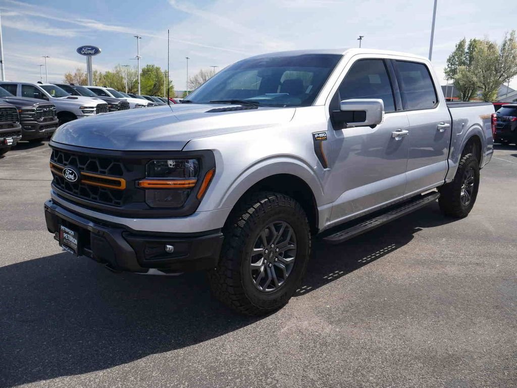 Used 2025 Silver Ford Tremor image 4