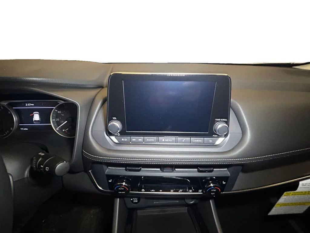 New 2026 Everest White Pearl Tricoat Nissan Dark Armor image 10