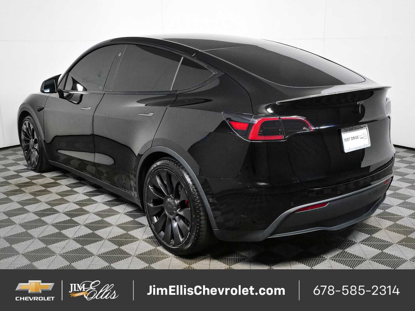 Used 2022 Black Tesla Performance Dual Motor All-Wheel Drive image 28