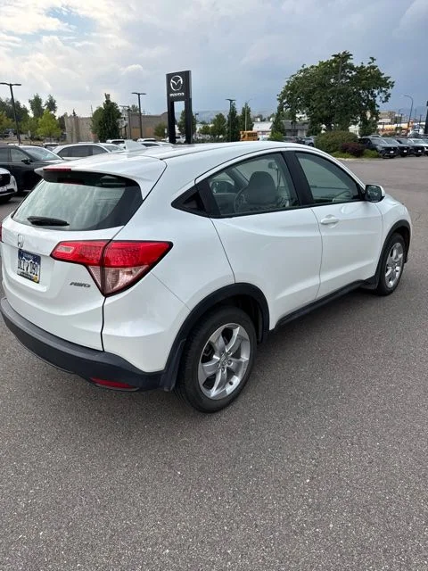 Used 2016 White Honda LX image 4