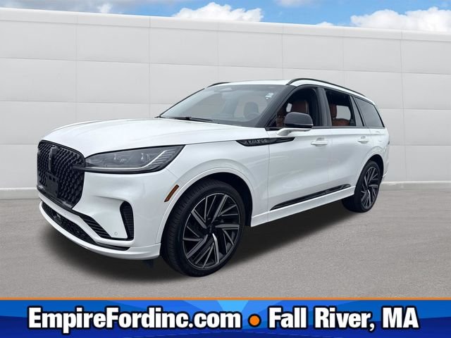 2025 Lincoln Aviator Black Label AWD's photo