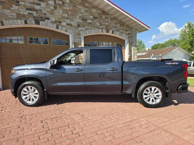 Used 2022 Shadow Gray Metallic CHEVROLET CUSTOM image 6