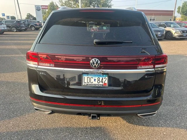 Certified Used 2024 Black Volkswagen 2.0T SEL image 4