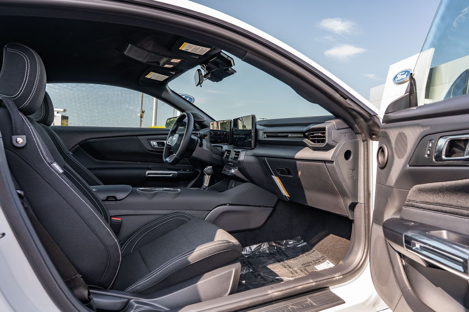 New 2026 Oxford White Ford EcoBoost® Fastback image 7