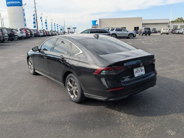 Used 2024 Crystal Black Pearl Honda EX image 9