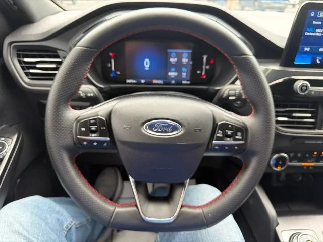 Used 2025 Gray Ford ST-Line image 31