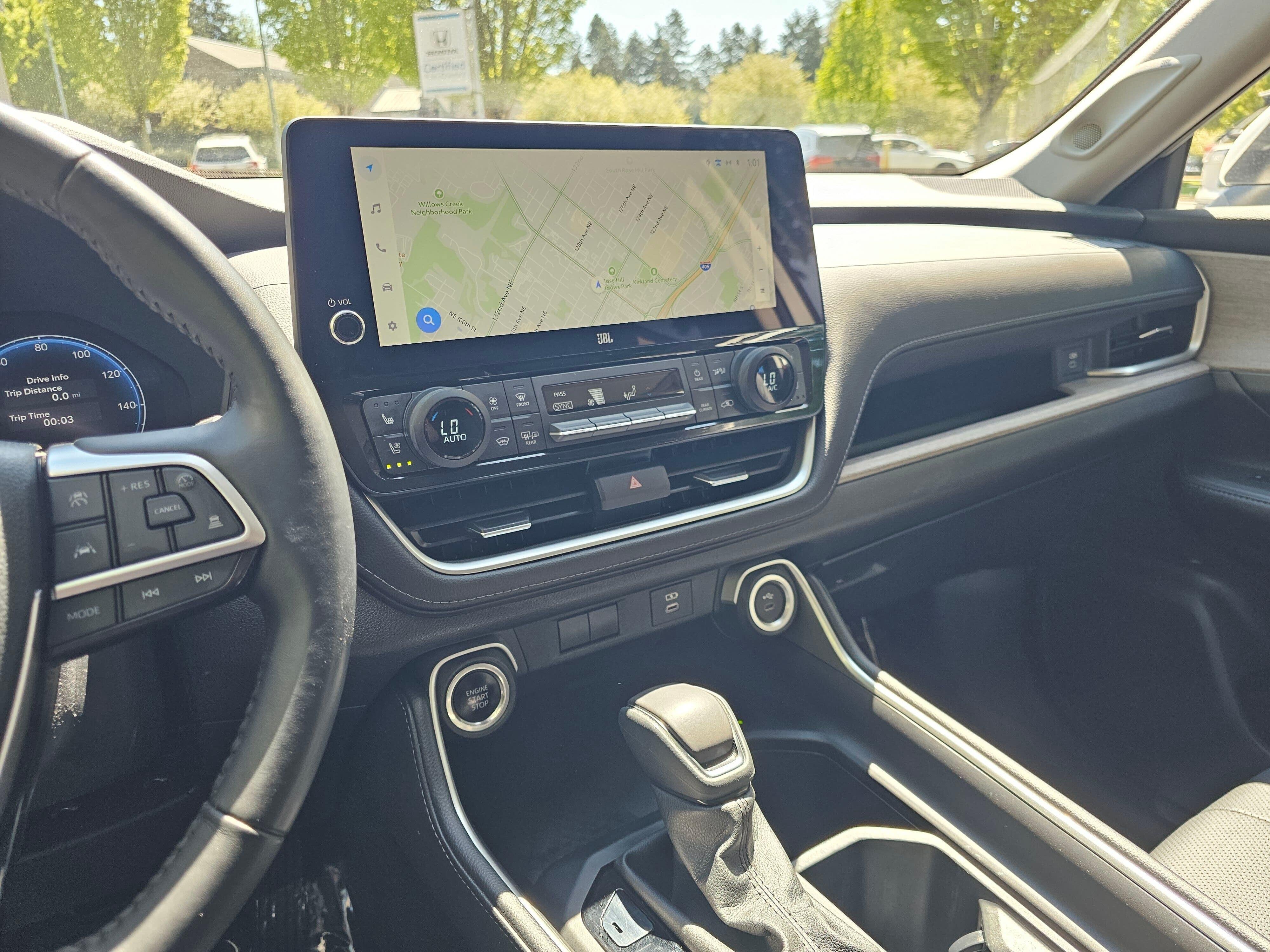 Used 2024 Wind Chill Pearl Toyota Limited image 28