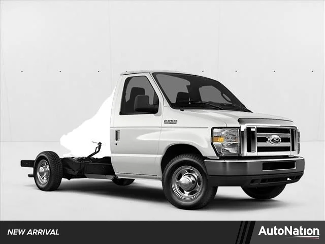 Used 2018 White Ford  image 1
